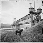Cumberland River bridge, guard towers